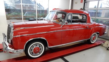 Mercedes 220 SE